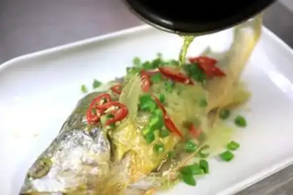 Make Smoky, spicy, spicy, veggie fish step 4