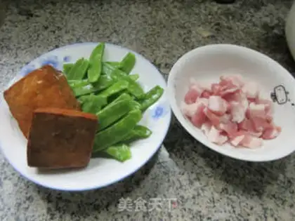 Make Five fragrances for Dutch beans step 0
