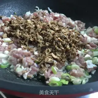 Make Puffy noodles step 4