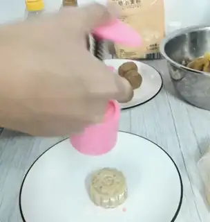 Make Lian Yuen Yuen step 12