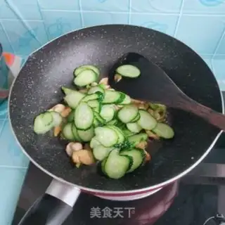 Make Chicken chest fried cucumber step 10