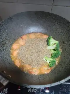 Make Shrimp pasta step 7