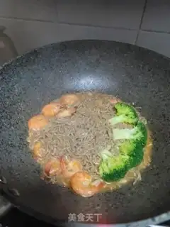 Make Shrimp pasta step 8