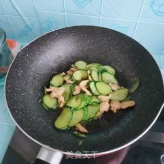 Make Chicken chest fried cucumber step 13