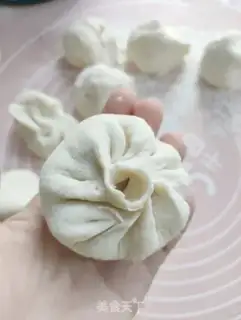 Make Fresh meat buns step 3