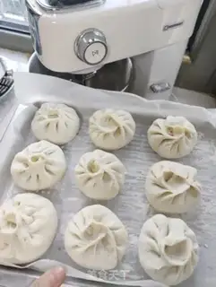 Make Fresh meat buns step 4