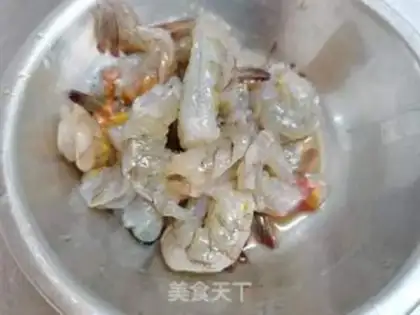 Make Peaches shrimp step 1