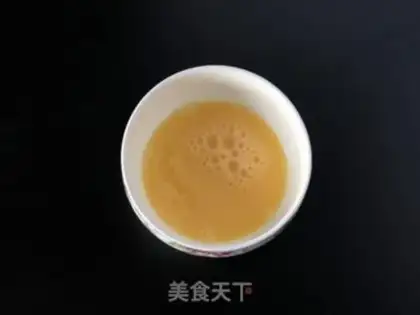 Make Onion egg toast step 1