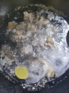Make Red burning pig hoof step 1