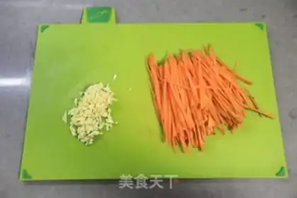 Make Spicy silver spinach step 3