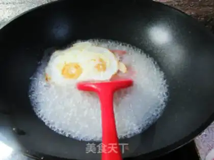Make Sausage egg corn noodles step 4