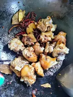 Make Red burning pig hoof step 6
