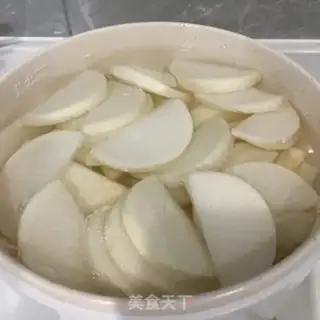 Make Pear radish soup step 2