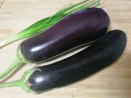 Make Burn the pork and eggplant step 0