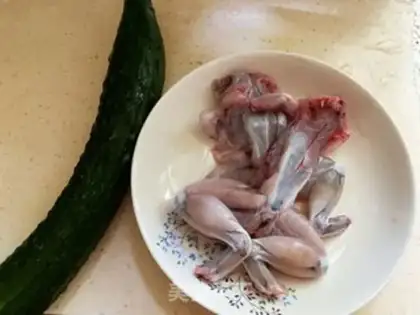 Make Cowfrogs burn cucumbers step 0