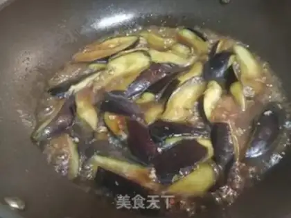 Make Burn the pork and eggplant step 5
