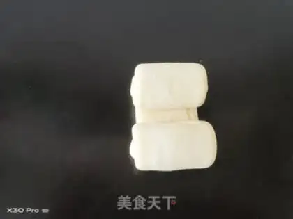 Make Coconut roll step 5