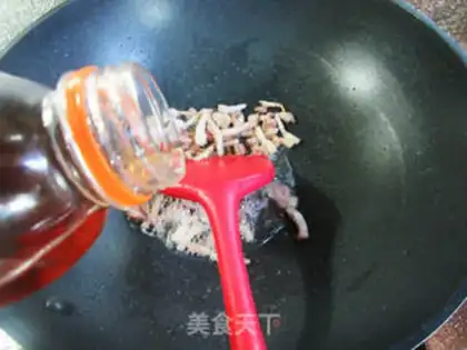 Make Five fragrances and fried beans step 5