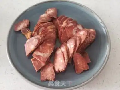 Make Autumn fried sausage step 1