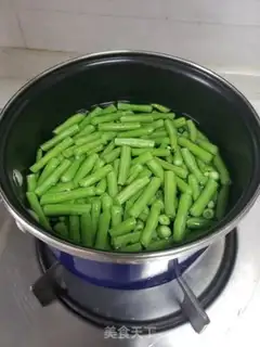 Make The beans are so cold, they