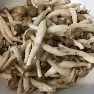 Make Egg fried crab mushrooms step 0