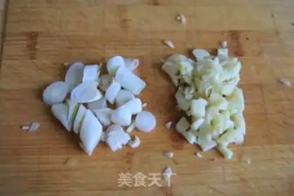Make Egg sauce noodles step 4