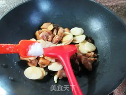 Make Black-mucked chicken-legged meat step 10