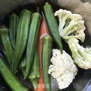 Make Juicy three colored vegetables step 0