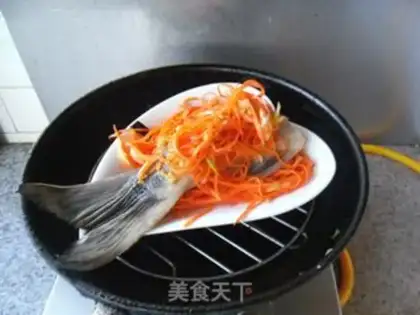Make Clear the salmon tail step 9