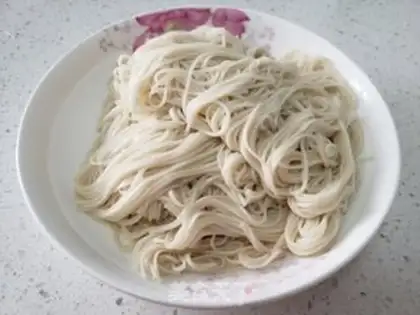 Make Spicy noodles step 6