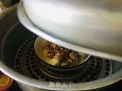 Make Garlic fan dolls step 5