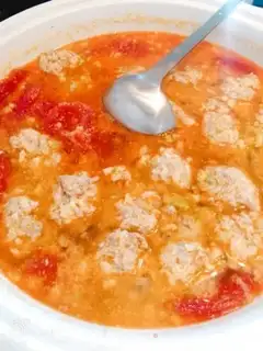 Make Tomato meatball noodles step 6