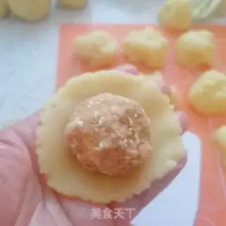 Make Peanut mooncake step 6