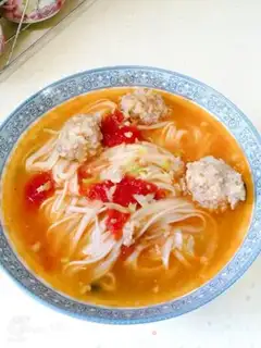 Make Tomato meatball noodles step 11