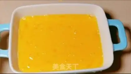 Make Creamed pepper fried eggs step 5