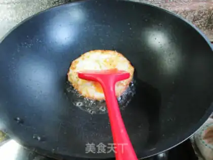 Make Five flowers for fried eggs step 3