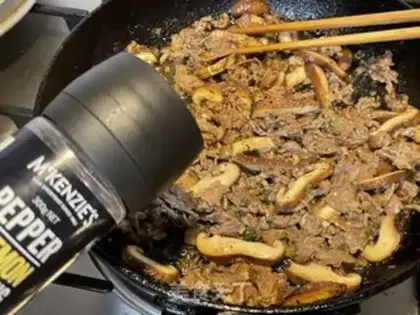Make Mushroom beef rice step 4