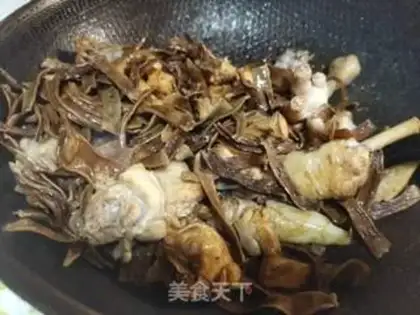 Make Soybeans dry chicken step 4