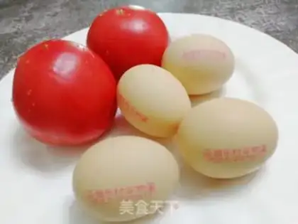 Make Tomato egg fried rice step 0