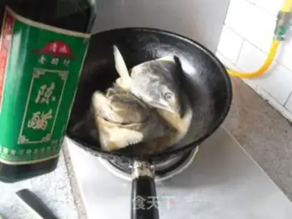 Make Fried salted fish head step 4