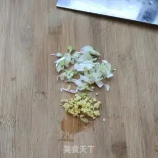 Make The tofu dress with soup step 1
