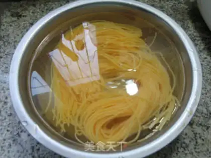 Make Porridge corn noodles step 1