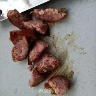 Make Barbecue sausage salad step 2