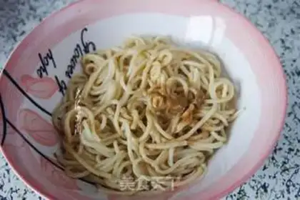 Make Hot dry noodles step 3