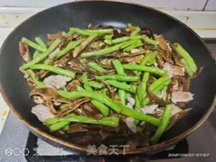 Make Double bean horned pork step 6