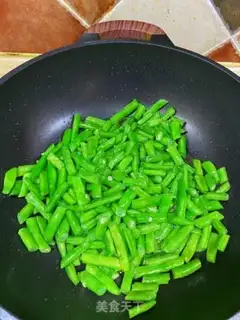 Make Four seasons of potatoes step 1