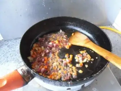 Make Ham and egg fried rice step 2