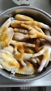 Make Salt chicken wings, chicken claws step 7