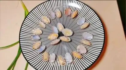 Make Cracking eggs step 10