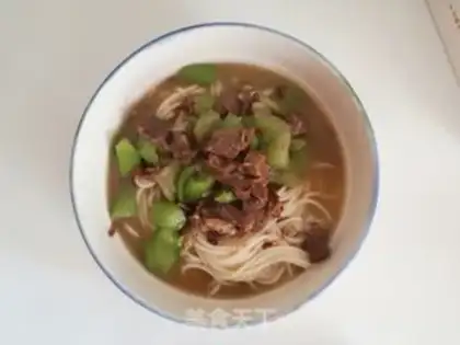 Make Smelt beef noodles step 8